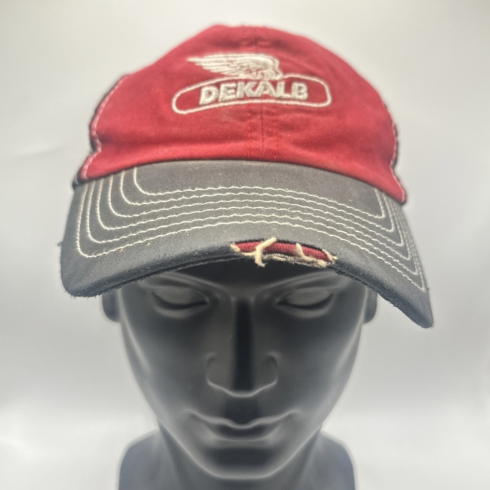 Vintage DEKALB Hat Cap Adjustable Trucker Farming Mens Red And Grey